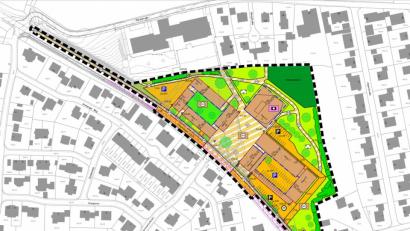 Bild: Landschaftsarchitektur Lösch
Die Dientzenhofer Straße führt relativ zentral aufs Gelände, das neben einem Waldspielplatz (dunkelgrüne Fläche) auch ein Bürgerhaus (davor) mit 1900 Quadratmetern, ein neues Rathaus (links unten), einen Einkaufsmarkt (oben im rechten Gebäudeblock) sowie Platz für Wohnungen, Läden und Praxen vorsieht.