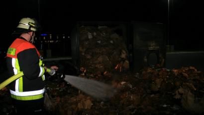 Bild: wro
Ein Akku hatte die Kartonagen in Brand gesetzt.