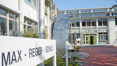 Bild: Gabi Schönberger
Die Max-Reger-Schule war in Weiden eine der ersten, in der Jugendsozialarbeiter zum Einsatz kamen.