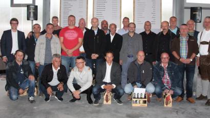 Bild: Bühner
22 Mitarbeitern dankte die Firma Einhäupl für ihre Treue zum Betrieb.