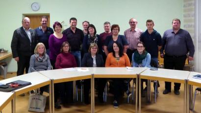 Bild: exb
Die Vertreter der Vereine treffen sich zur Herbstversammlung, um Termine für 2019 zu besprechen. Für die Erstellung des Veranstaltungskalenders laufen in der Verwaltung bei Georg Redl die Fäden zusammen.