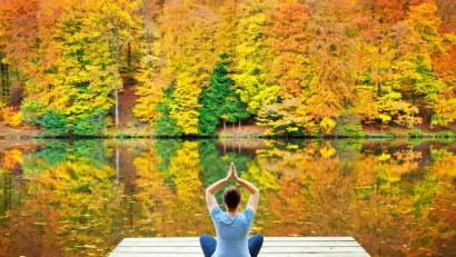 Bild: Bild: Swetlana Wall – stock.adobe.com
Nicht zuletzt können Atemtechniken, Yoga oder Meditation helfen, die Ruhe wieder zu finden.