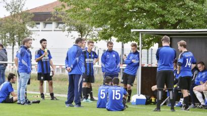 Bild: zg
Nach fünf Spielen ohne Sieg besteht Redebedarf beim TuS Kastl. Der Vorsprung auf den Abstiegsrelegationsplatz in der Bezirksliga Nord beträgt nur noch drei Punkte.