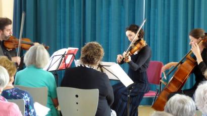 Bild: fsb
Die Musiker des Nimrod-Trios: (von links) Christophe Horak (Violine), Francesca Zappa (Viola) und Ulrike Hofmann, Violoncello.