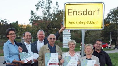 Bild: sön
Die Organisatoren der Senioren-Aktiv-Woche um Barbara Hernes (Dritte von rechts) stellen das Programm vor.