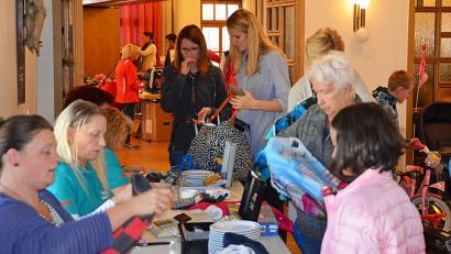 Bild: ü
Herbst-Flohmarkt des Elternbeirats der Grund- und Mittelschule im Pfarrheim.