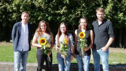 Bild: ulh
von links : Andreas Demleitner, Theresa Scheid, Susanne Koneberg, Lucia Kriegl, Uli Radl.