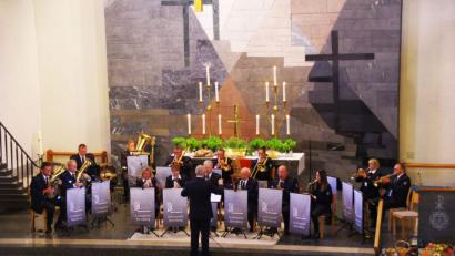 Bild: müb
Zum 60-jährigen Bestehen der Christuskirche in Sulzbach-Rosenberg gibt die Zollkapelle Nürnberg ein Benefizkonzert