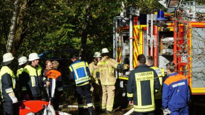 Bild: exb
Mit einem Großaufgebot rückten die Feuerwehren zu einem fingierten Waldbrand am Wölsenberg aus.