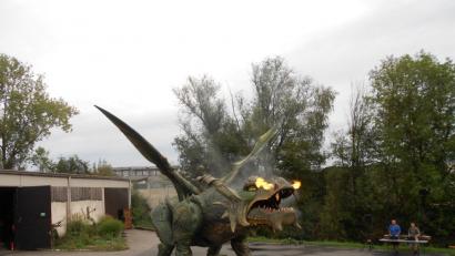 Bild: hzi
Der rauch- und feuerspeiende Drache ist ein eindrucksvolles Erlebnis.