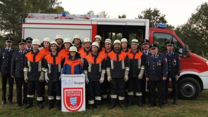 Bild: Kreuzer, Tom
Prüfung bestanden: Die Gruppen der Feuerwehr Wurz bekommen von den Schiedsrichtern reichlich Lob.