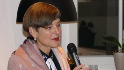 Bild: kbw
Susanne Flintsch, besser bekannt als "Nana", stellt ihre neue Schriftenreihe zum Darm vor.