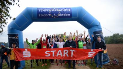 Bild: brü
Start der 5. Auflage des Tempel Marathons in Etsdorf.