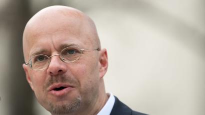 Bild: Monika Skolimowska/dpa
Andreas Kalbitz.