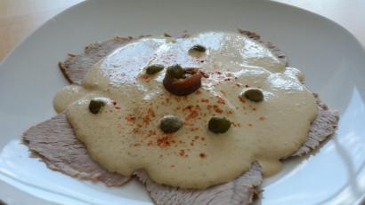 Bild: Gabriele Schönberger
Die klassische Vorspeise „Vitello Tonnato“ aus Italien weckt Urlaubsgefühle.
