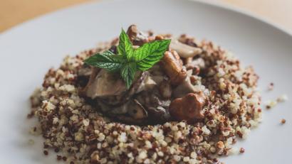 Bild: Bild: Lukas Meister
Quinoa hat den Weg aus den südamerikanischen Anden auf deutsche Teller gefunden. Reis lässt sich gut damit ersetzen.