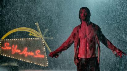 Bild: Twentieth Century Fox/dpa
Mysteriöses Hotel, eine Nacht des Schreckens: Billy Lee (Chris Hemsworth) bereut seine Entscheidung, ins „El Royale“ eingecheckt zu haben.