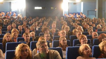 Bild: Kunz
Selten ist das Neue Welt Kinocenter so voll wie beim Charity Movie.