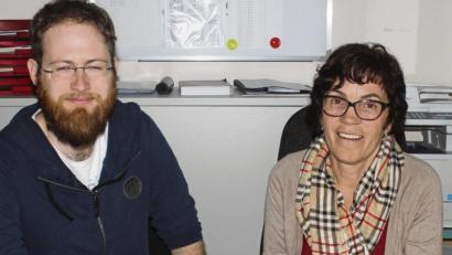Bild: luk
Ohne Papierkram geht es zwar immer noch nicht, dennoch sind Stefan Hartung und Anita Heindl mittlerweile froh, sich bei der Betreuung von Flüchtlingen auf andere Aufgaben konzentrieren zu können.