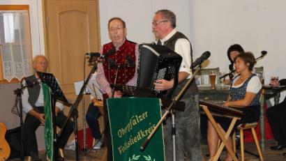 Bild: pko
Das Duo "Schorsch & Helmut" sang "Grüne Tannen".