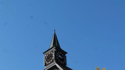Bild: pi
Die Uhr- und Glockenanlage der Grundschule wird instand gesetzt.