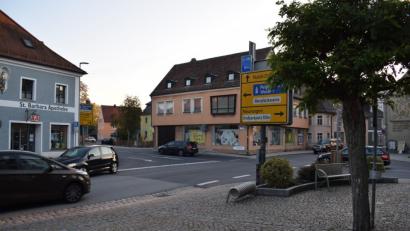 Bild: bnr
Im Zuge der Neugestaltung der "Haas-Kreuzung" fällt das ehemalige Geschäftsgebäude der Spitzhake zum Opfer.