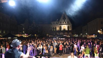 Bild: Petra Hartl
Demo gegen die AfD vom Marktplatz Amberg zum ACC und wieder zurück