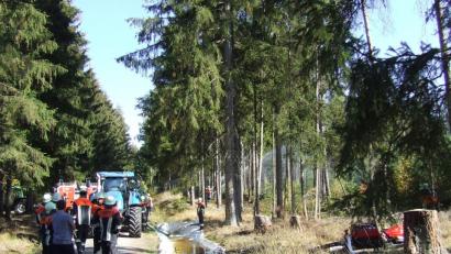 Bild: exb
Eine Übung zur Waldbrand-Bekämpfung geht am Sonntag zwischen Großensees und Tirschenreuth über die Bühne.