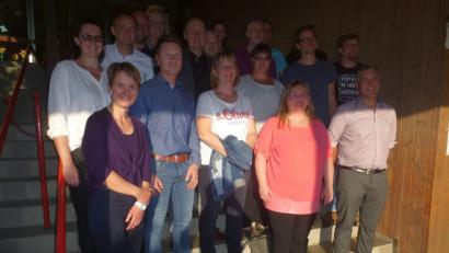 Bild: mad
Ihre Schule gibt es inzwischen nicht mehr, dafür jede Menge Erinnerungen. Beim Klassentreffen kam alles auf den Tisch.