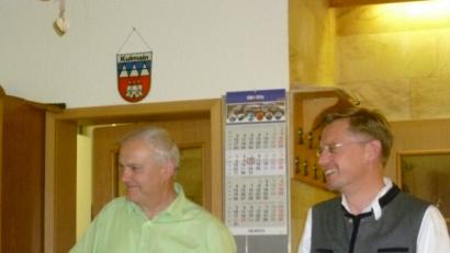 Bild: sat
Als Gesprächsteilnehmer heißt Bürgermeister Günter Kopp Landtagsabgeordneten Tobias Reiß (von links) willkommen.