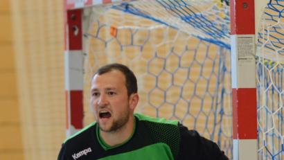 Bild: ham
Torwart Florian Sturm muss für die HSG Nabburg/Schwarzenfeld ein sicherer Rückhalt sein. Dann ist in heimischer Halle gegen den Spitzenreiter aus Regensburg eine Überraschung drin.