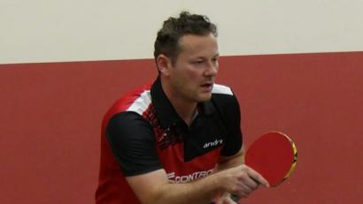 Bild: tob
Spielertrainer Dr. Alois Spitzer zeigte in Dachelhofen und Lauf eine starke Leistung und gewann seine Einzel. Trotzdem kassierten die Herren I zwei Niederlagen.