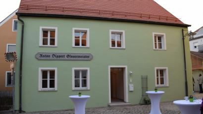 Bild: bnr
Die Renovierung des "Dippert Hauses" in der Pfreimder Altstadt ist hervorragendes Beispiel für gelungene Privatinitiative. Das Stadtbild wird dadurch erheblich bereichert.