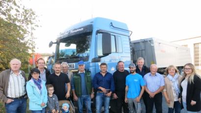 Bild: exb
Einblicke ins Transportunternehmen Leiß in Mitterteich erhielt eine Besuchergruppe der Freien Wähler.