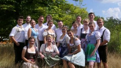 Bild: bk
Sie sind das Aushängeschild des Kirwavereins: Die neuen Kirwapaare 2018.