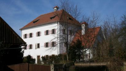 Bild: Rainer Christoph
Das Landsassengut und ehemalige Schloss Ilsenbach ist in Privatbesitz und nicht zu besichtigen.