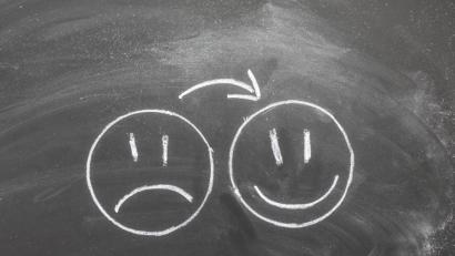 Bild: Bild: vege – stock.adobe.com
Die Schüler lernen, Frust auszuhalten und sich selbst zu motivieren, zum Beispiel durch körperliche Wahrnehmung, Bewegung und Konzentrationsübungen.