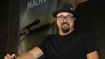 Bild: Hirsch
Musikkabarettist "Binser" begeisterte seine Fans bei der dritten Steinberger Kulturnacht.