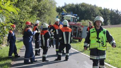 Bild: exb
29 Brandschützer der Feuerwehren Griesbach, Großkonreuth und Dippersreuth waren bei der Übung im Einsatz.