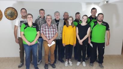 Bild: exb
Einige Gewinner des Kirchweihschießens 2018 vom Schützenverein Ringelstein Ottengrün. Von links Simon Strohmaier, Verena Zant, Mario Krätsch, Josef Böhm, Alfred Wittmann, Ludwig Zant, Hanna-Sophia Benker, Stefan Zant, Jule Wallerer, Armin Strohmaier und Alexander Scharnagl.