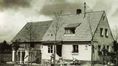 Bild: hev
In den 1950er Jahren liegen die Anfänge des Gasthauses „Rußweiher“ der Familie Hofmann in Großkotzenreuth. Aus dem kleinen Siedlungshäuschen wurde eine geschätzte Gaststätte mit Biergarten und Fremdenzimmern. Wegen Nachfolgemangel kam im vergangenen Jahr das Aus.