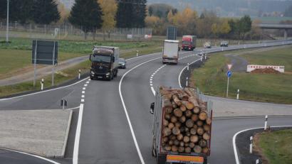 Bild: jr
Seit Freitagvormittag rollt auf der Umgehungsstraße bei Mitterteich wieder der Verkehr.