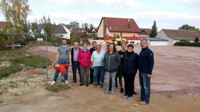 Bild: wwl
Auf dem ehemaligen Hupfer-Anwesen in der Ortsmitte in Traßlberg soll nach Meinung der Poppenrichter SPD ein Modellprojekt Senioren-/Generationenwohnen entstehen.