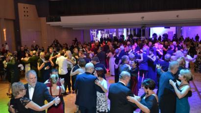 Bild: hcz
Fleißige Tänzer: die Polizei und ihre Gäste.