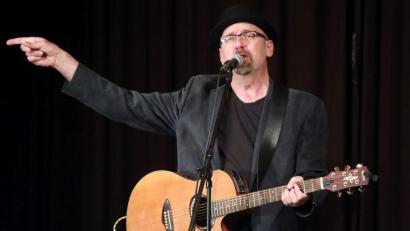 Bild: Götz
Hubert Treml begeisterte seine Zuhörer mit seinem Konzert zum Büchereijubiläum.
