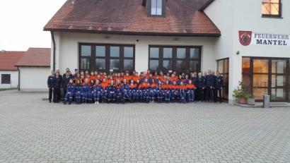 Bild: sei
Aus zehn Feuerwehren legte der Nachwuchs in Mantel den Wissenstest in vier verschiedenen Stufen ab.