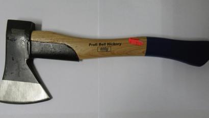 Bild: piam
Dieses Beil stellten die Beamten sicher.