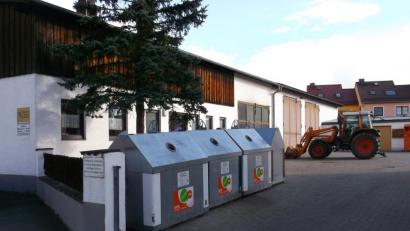 Bild: ak
Auf dem Bau- und Recyclinghof Speichersdorf muss ein Umweltsünder seinen Abfall abholen.