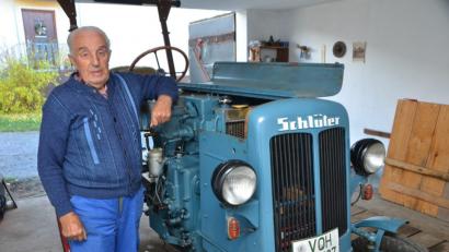 Bild: dob
Zwei vom ganz alten Schlag und eine richtige Liebesgeschichte: Zwischen Georg Baier und dem 62 Jahren alten Schlüter besteht eine innige Beziehung. Die Technik ist dem Senior bestens vertraut. Was man liebt, behandelt man behutsam, geht besonders rücksichtstvoll und sanft damit um.