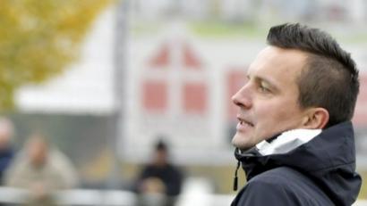 Bild: Ziegler
Seine Mannschaft tritt momentan auf der Stell: Martin Kratzer, Trainer des SV Raigering.